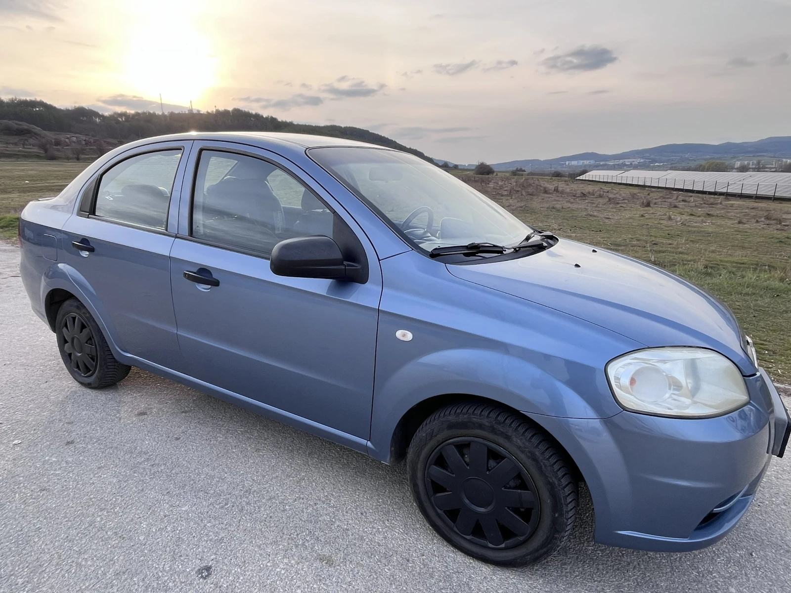 Chevrolet Aveo, снимка 3 - Автомобили и джипове - 53930236