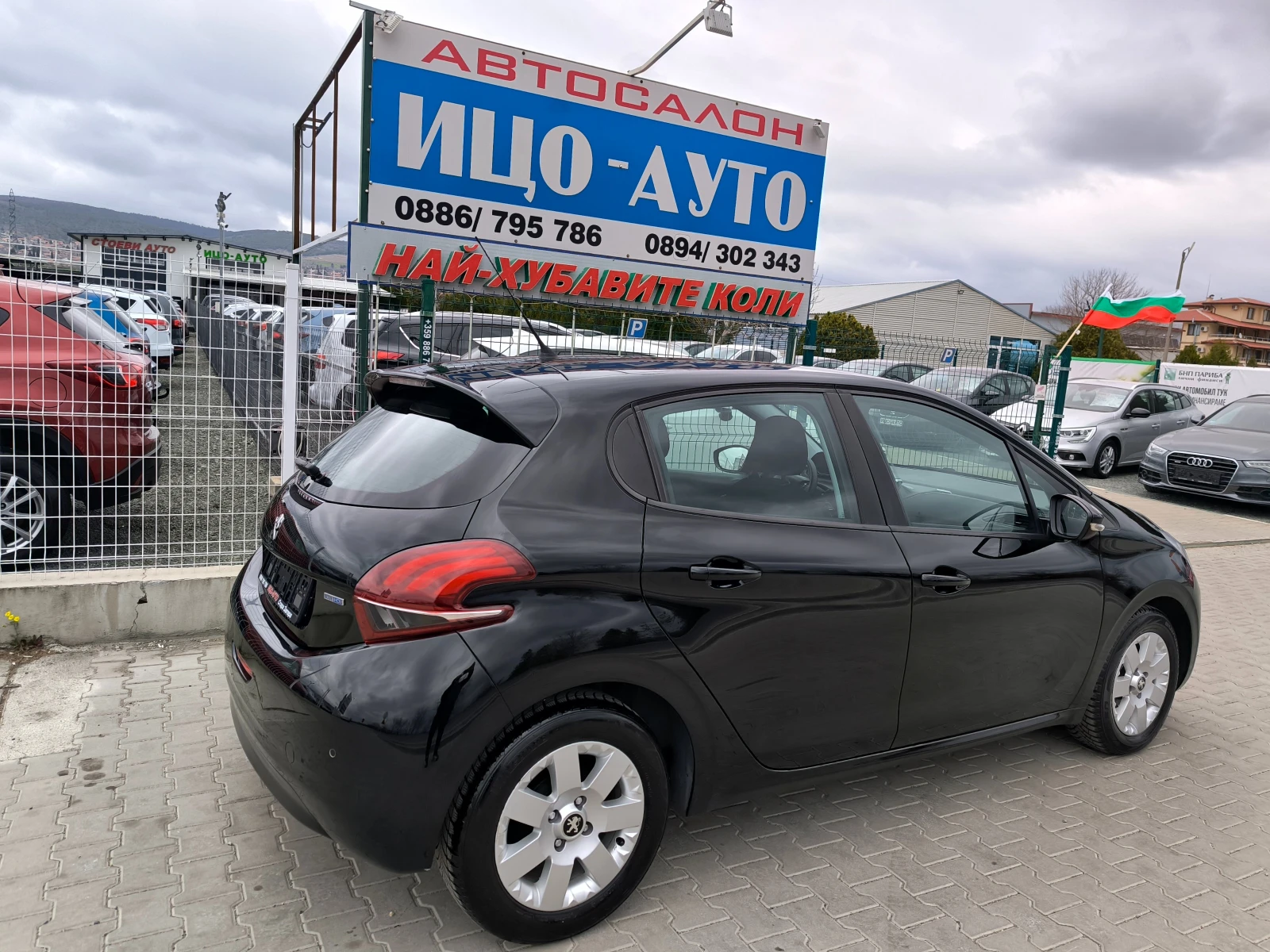 Peugeot 208 1, 6 HDi-90k.c.HABИ, LED, FACELiFT, EBPO 6B!, снимка 6 - Автомобили и джипове - 53936490