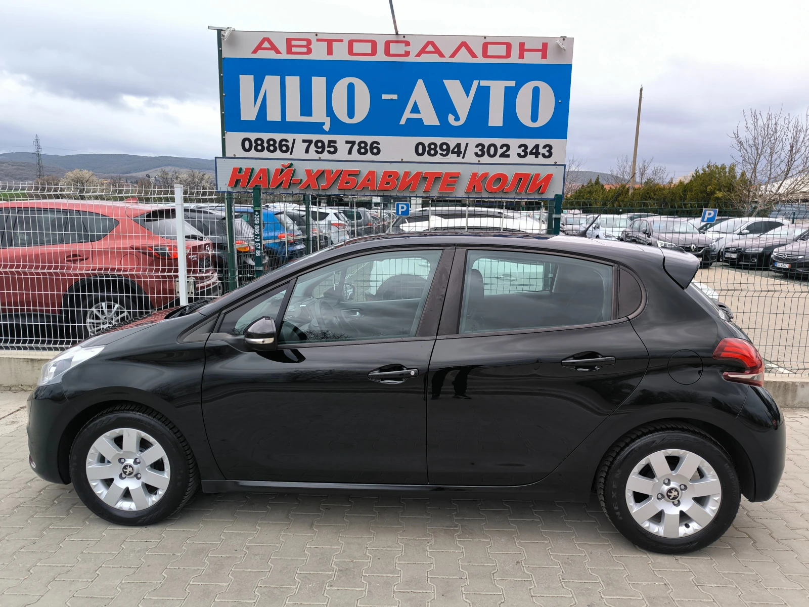Peugeot 208 1, 6 HDi-90k.c.HABИ, LED, FACELiFT, EBPO 6B!, снимка 3 - Автомобили и джипове - 53936490