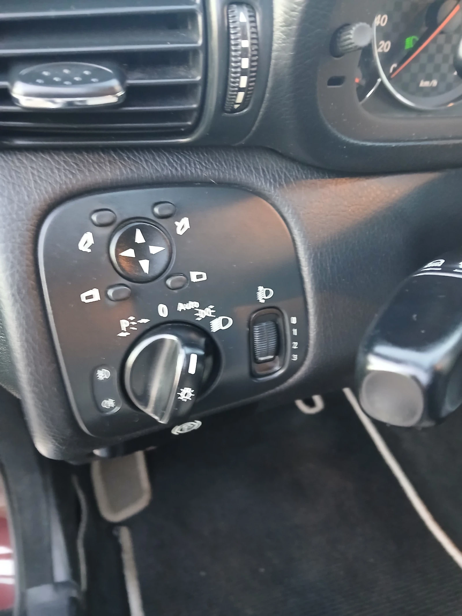 Mercedes-Benz CLC 180, снимка 14 - Автомобили и джипове - 53952177