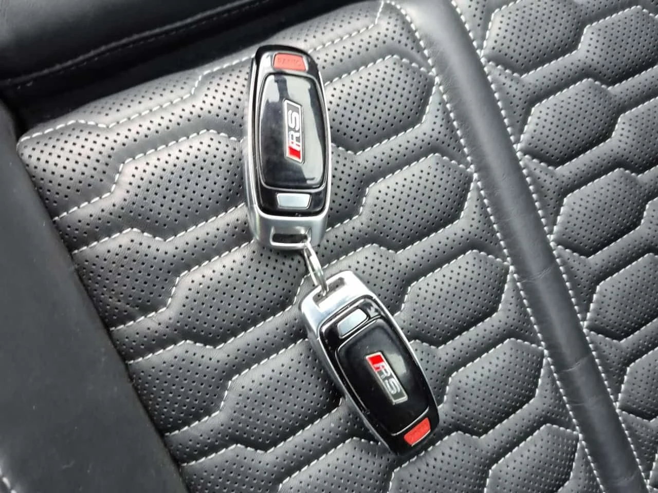 Audi Rs7 HUD| PANO| 360| CARFAX| 2 КЛЮЧА| , снимка 16 - Автомобили и джипове - 54056282