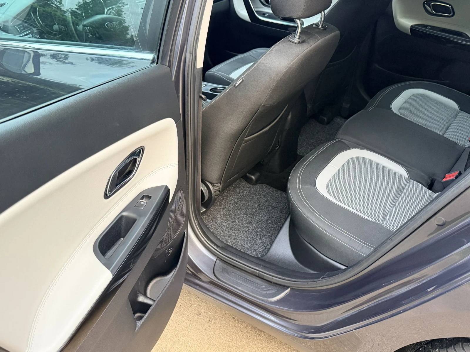 Kia Ceed, снимка 11 - Автомобили и джипове - 54480706