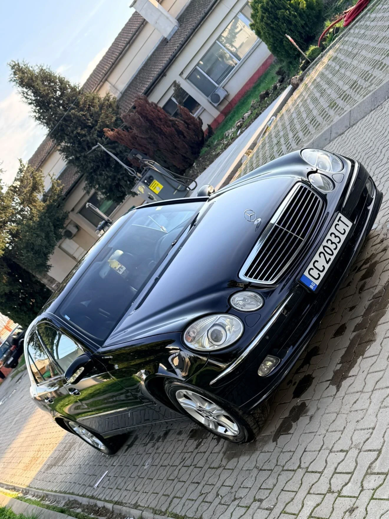 Mercedes-Benz E 320
