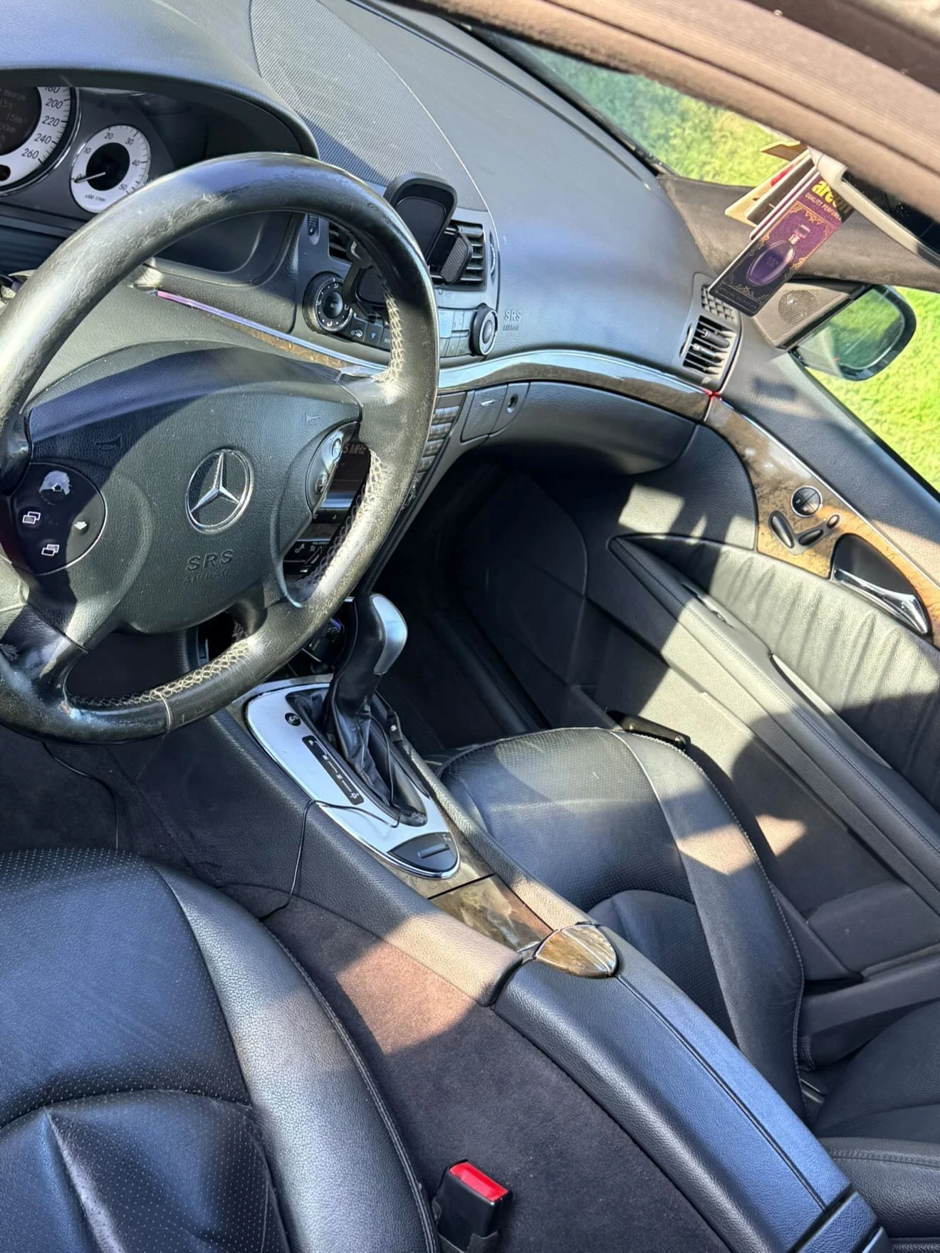 Mercedes-Benz E 320, снимка 6 - Автомобили и джипове - 54746205