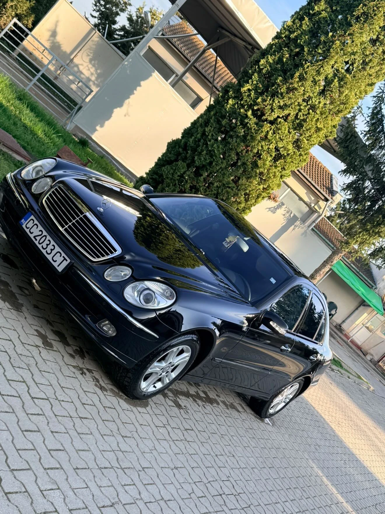 Mercedes-Benz E 320, снимка 2 - Автомобили и джипове - 54746205
