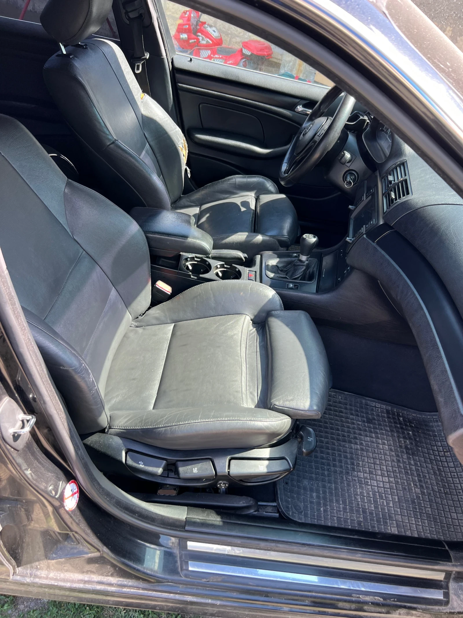 BMW 320 6sk/navi, снимка 6 - Автомобили и джипове - 54982003