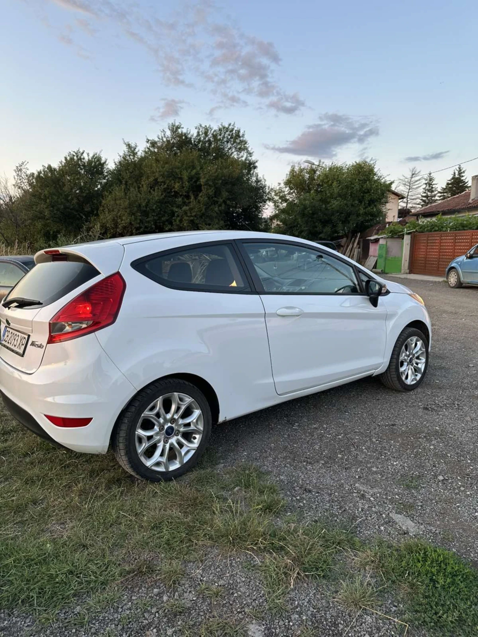 Ford Fiesta 1.4 tdci Климатик, снимка 2 - Автомобили и джипове - 55235488