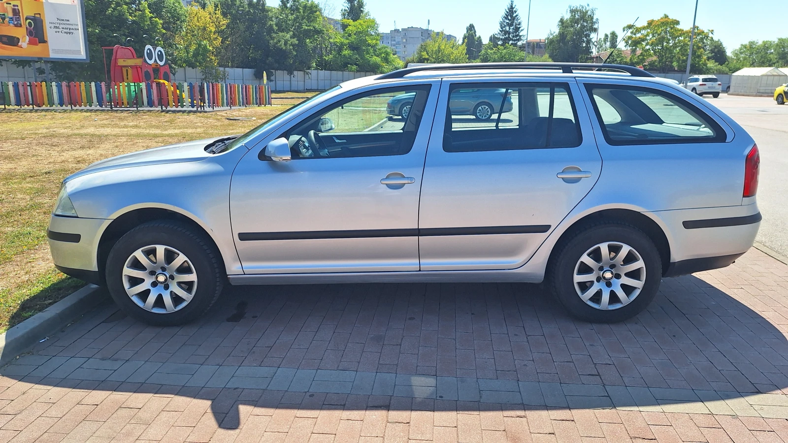 Skoda Octavia Octavia 2 4х4, снимка 4 - Автомобили и джипове - 55544414