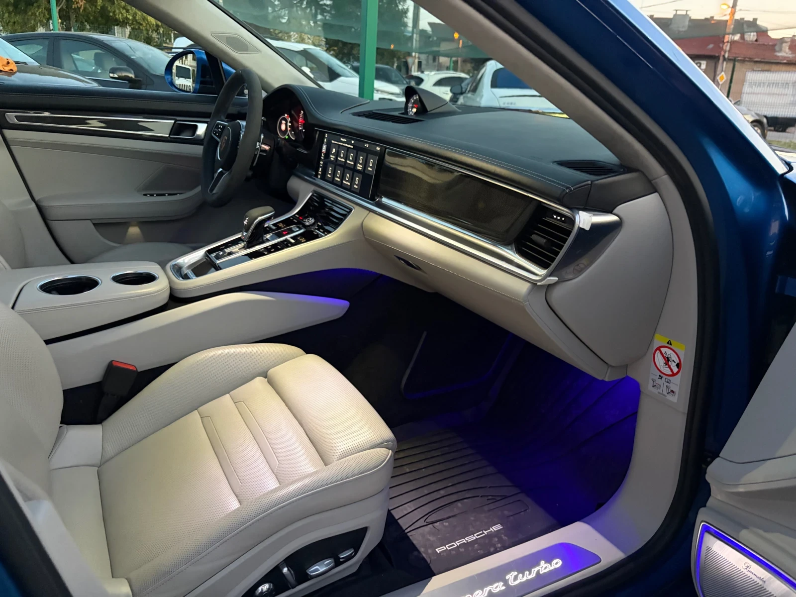 Porsche Panamera * Turbo* Ceramic* Sport turismo* , снимка 17 - Автомобили и джипове - 55633334