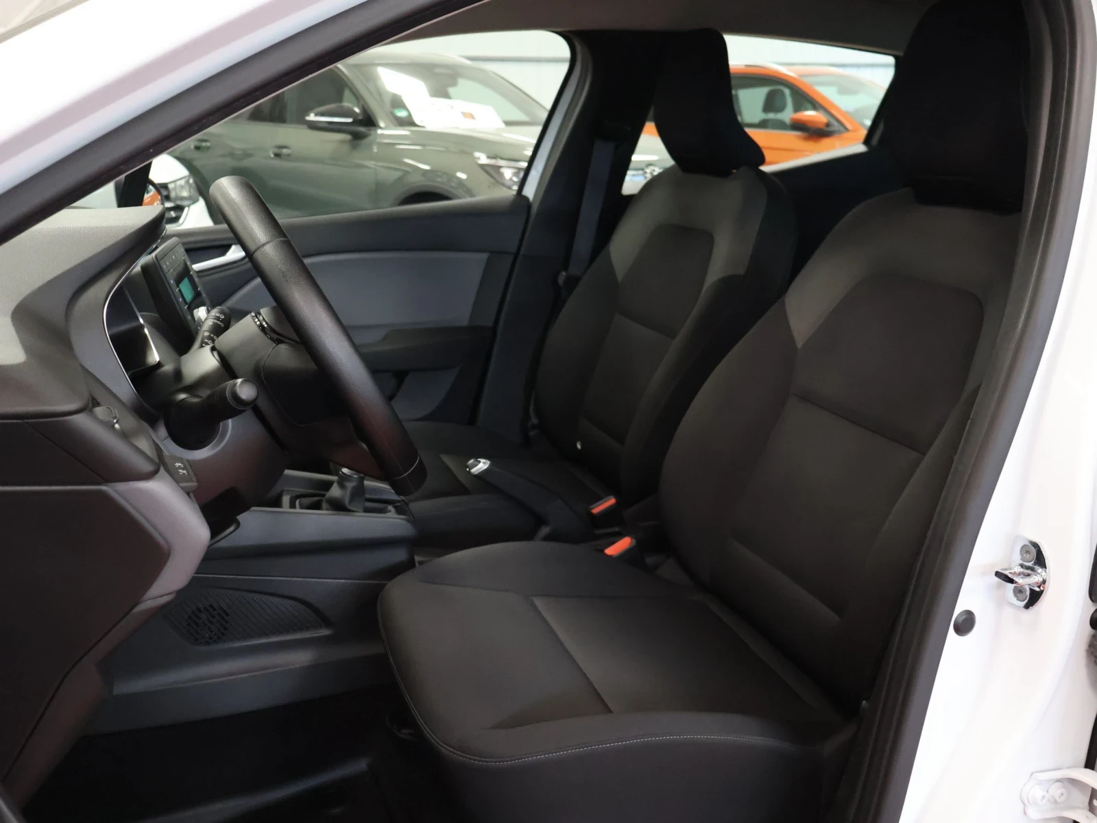 Renault Clio 1.5 dCi 90hp | EU6D | LED | AC | 54000km, снимка 12 - Автомобили и джипове - 56167876