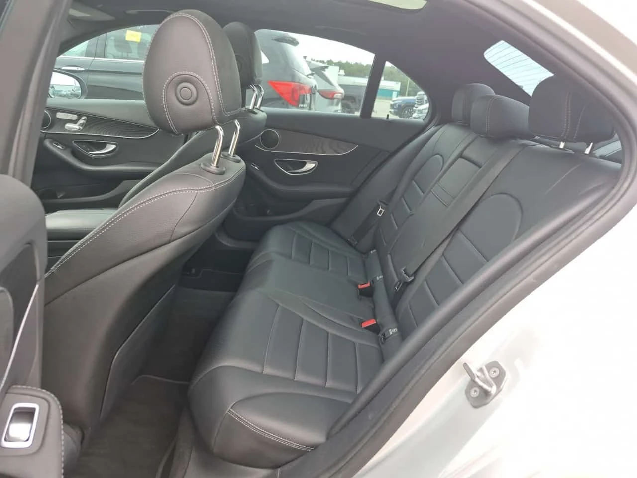 Mercedes-Benz C 300 * 4MATIC SEDAN 4D * CARFAX * , снимка 12 - Автомобили и джипове - 56225671
