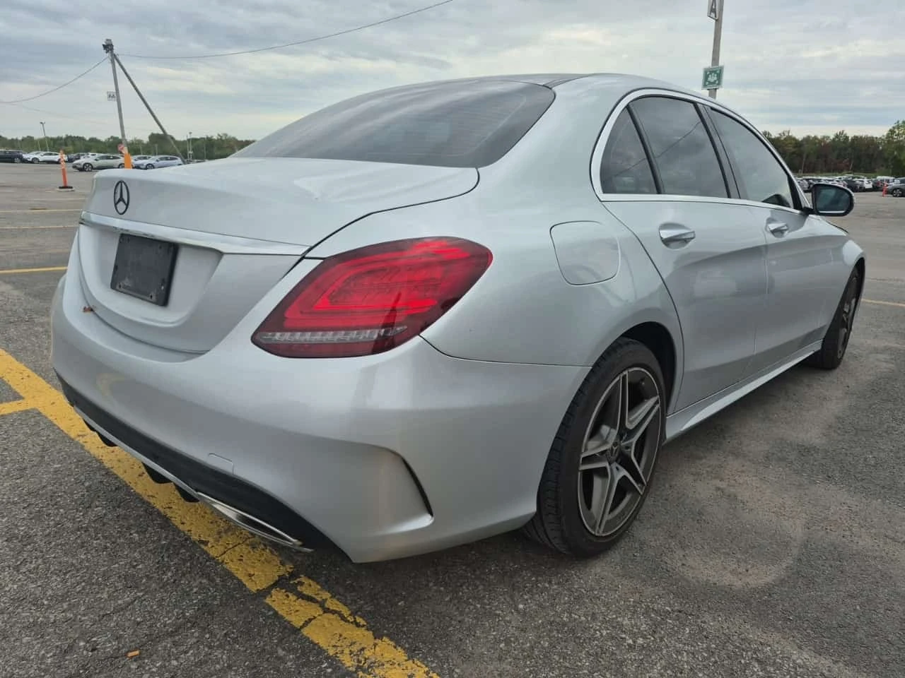 Mercedes-Benz C 300 * 4MATIC SEDAN 4D * CARFAX * , снимка 3 - Автомобили и джипове - 56225671