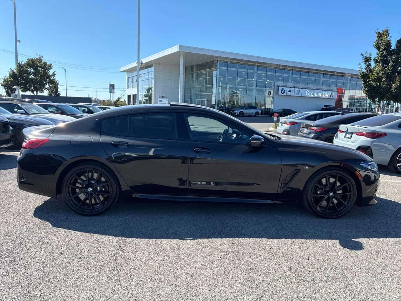 BMW 850 xDrive | CARFAX | БЕЗ ИНЦИДЕНТИ , снимка 4 - Автомобили и джипове - 56266118