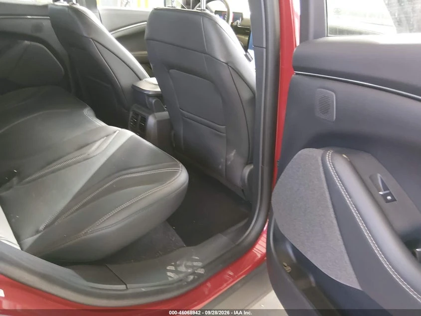 Ford Mustang Mach-E Premium, снимка 8 - Автомобили и джипове - 56320042