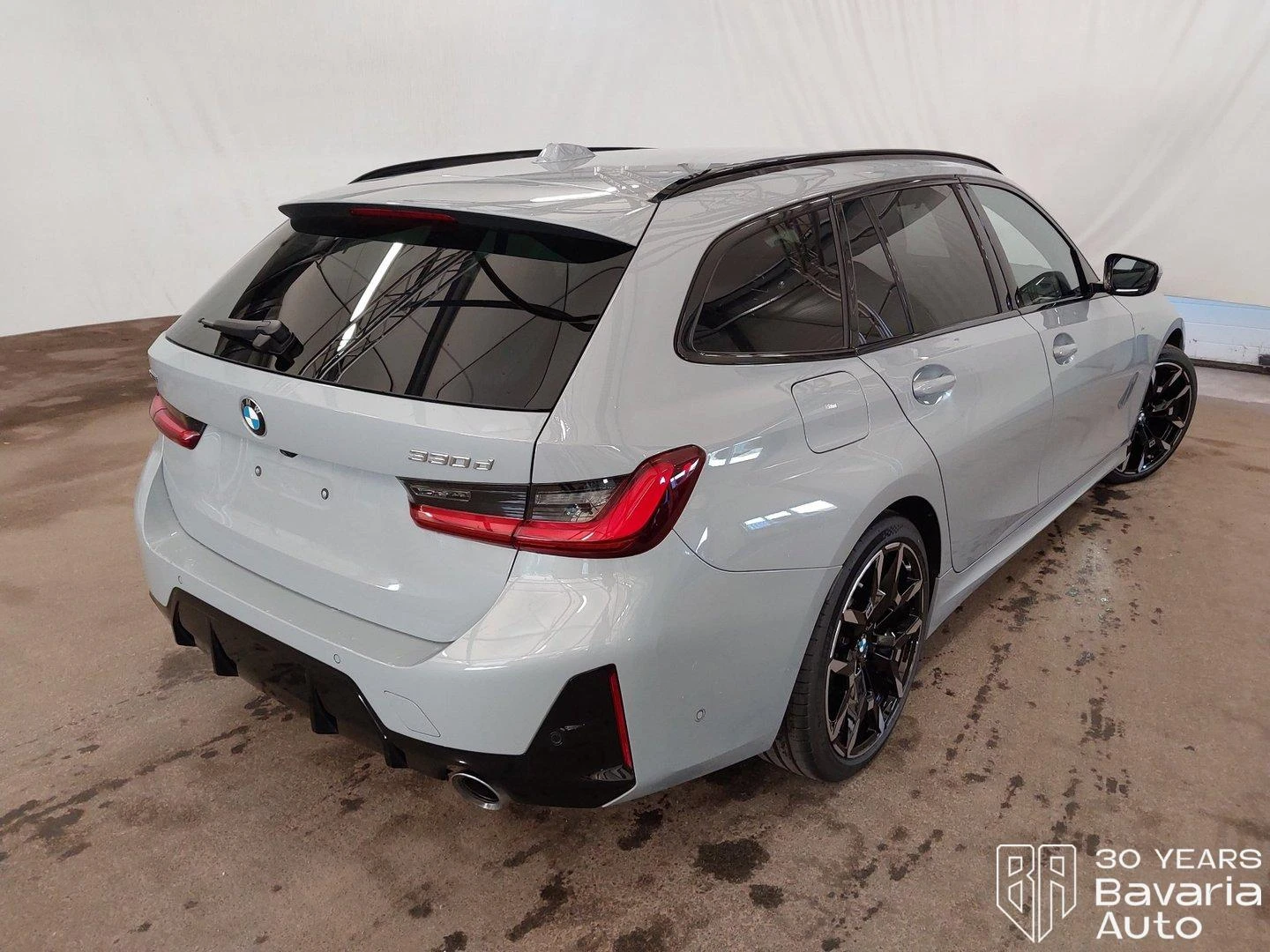 BMW 330 d xDrive Touring Sportautomatic | Mobile.bg � ����������� 3