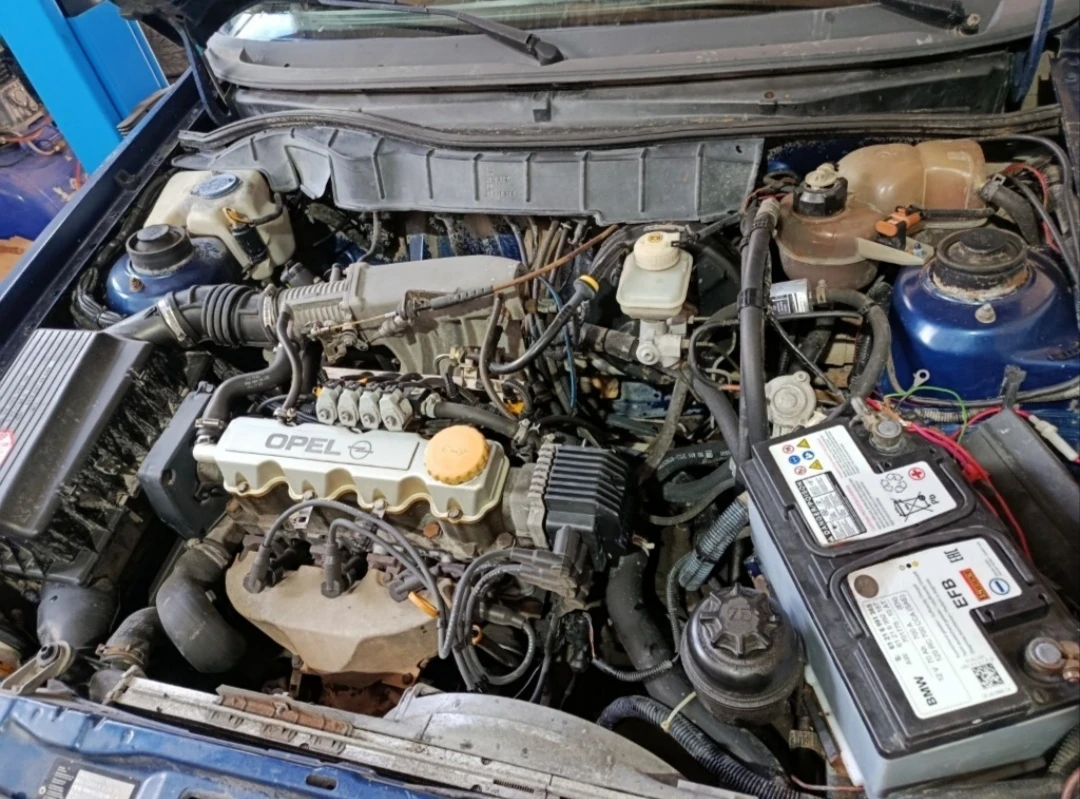 Opel Astra, снимка 13 - Автомобили и джипове - 56602783