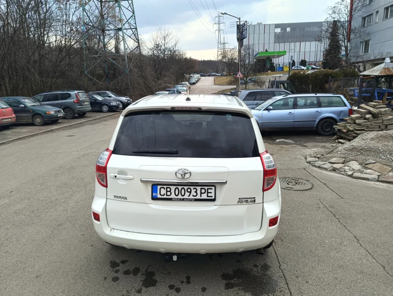 Toyota Rav4, снимка 6 - Автомобили и джипове - 49301902