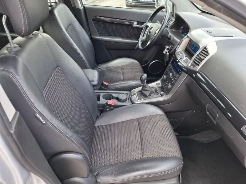 Chevrolet Captiva 2.2 CDTI  !!! 139 х км !!!, снимка 11 - Автомобили и джипове - 50962408
