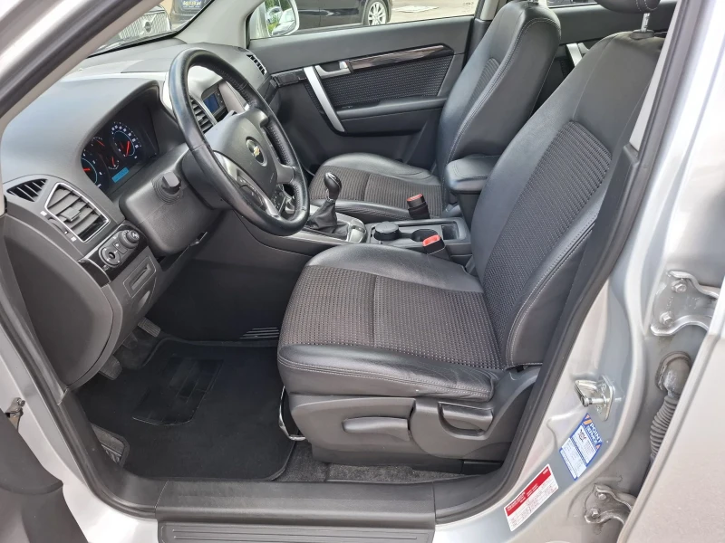 Chevrolet Captiva 2.2 CDTI  !!! 139 х км !!!, снимка 6 - Автомобили и джипове - 50962408