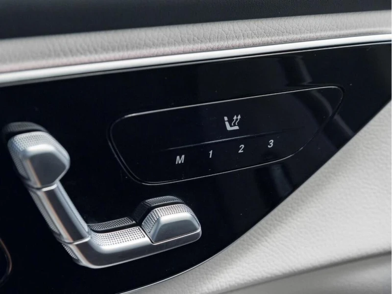 Mercedes-Benz GLC 300 * BURMESTER* 4Matic* Панорама* 360* , снимка 13 - Автомобили и джипове - 53154918