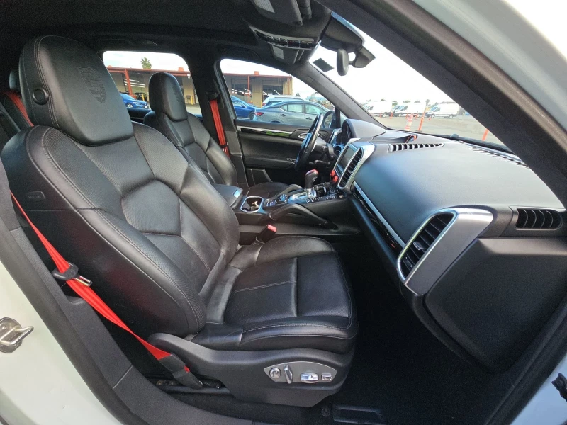 Porsche Cayenne GTS, снимка 8 - Автомобили и джипове - 53227566