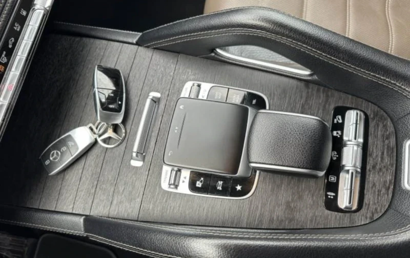 Mercedes-Benz GLE 400 AMG Спешно, снимка 6 - Автомобили и джипове - 53570777