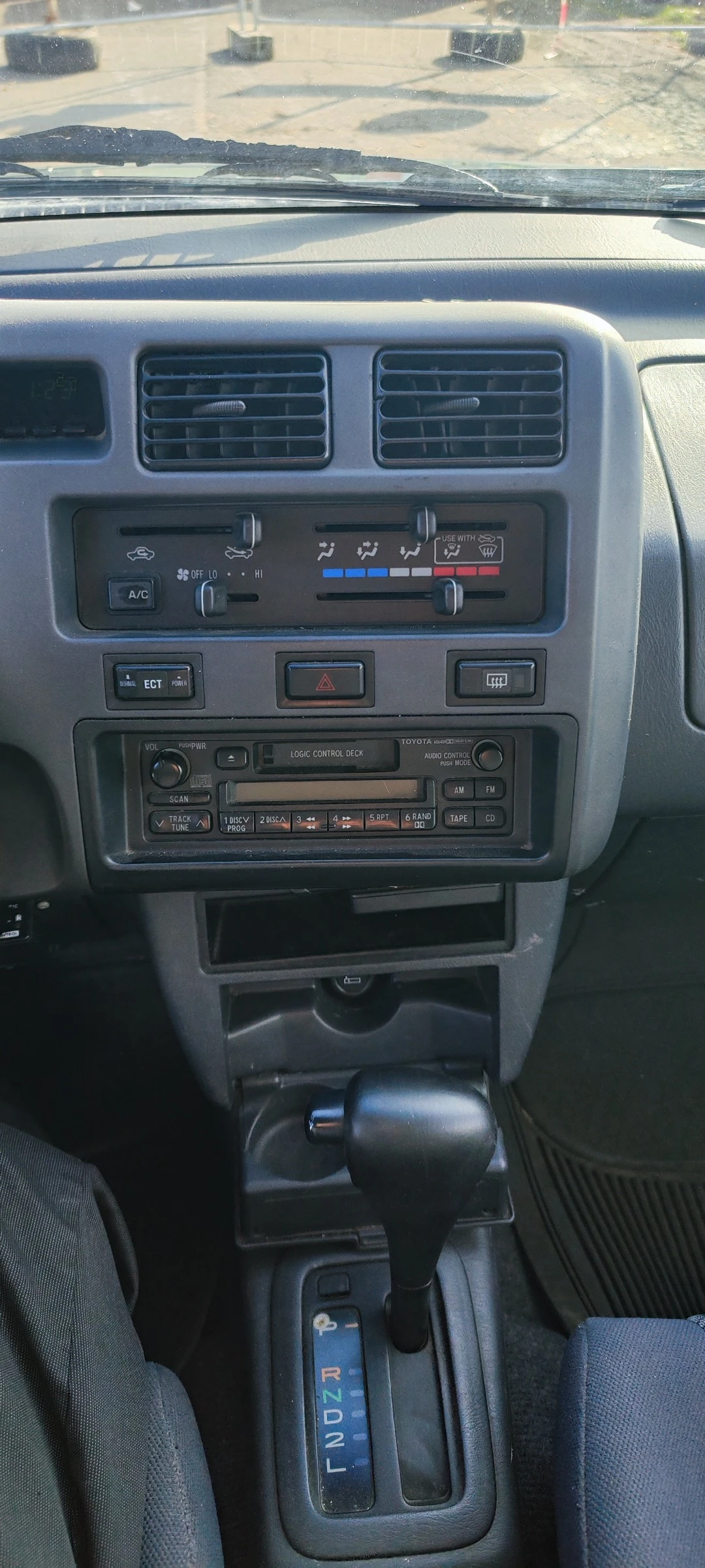 Toyota Rav4  - изображение 10
