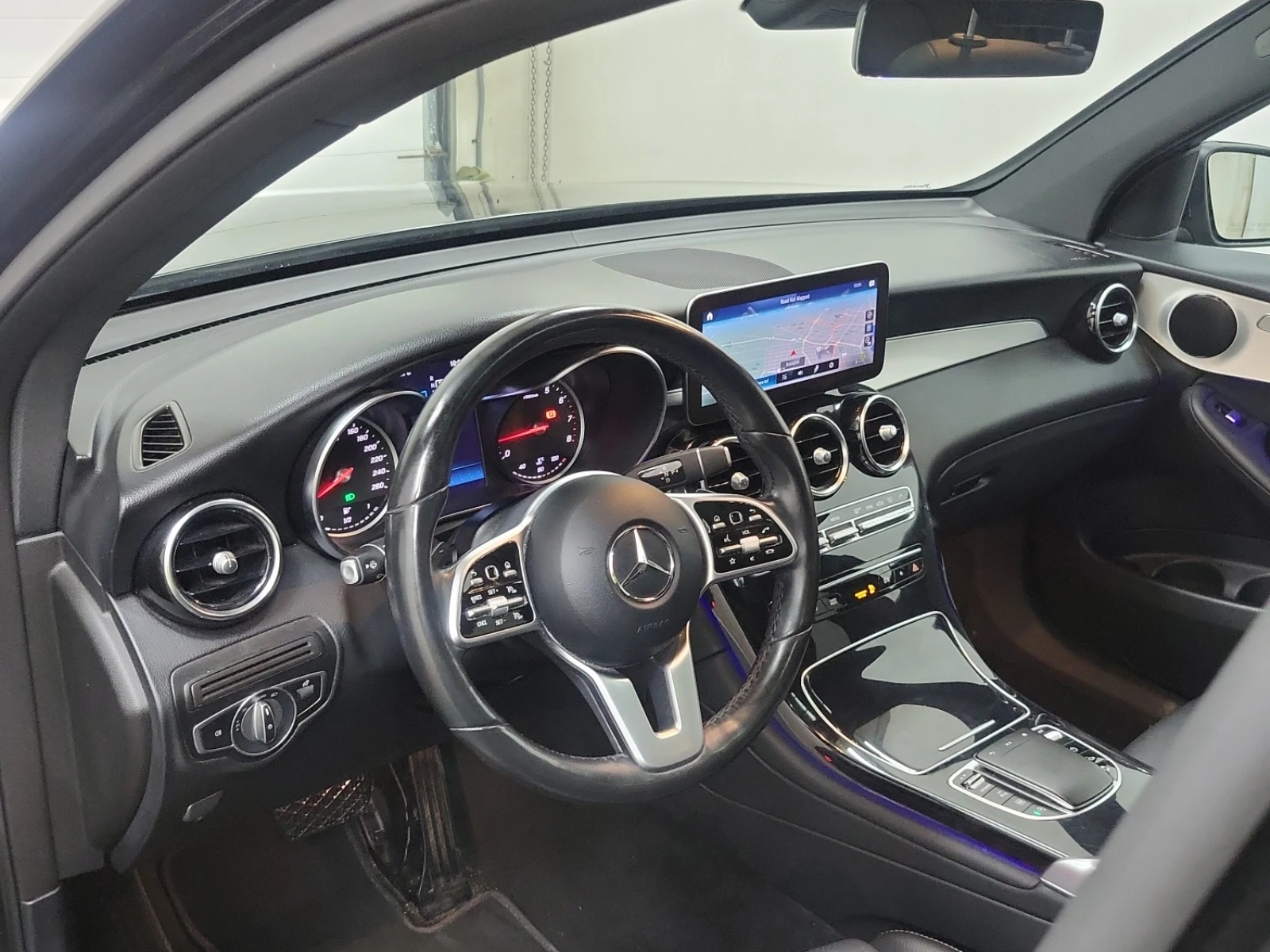 Mercedes-Benz GLC 300 CARFAX* ОПЦИЯ ЗА ФИНАНСИРАНЕ*  - изображение 7
