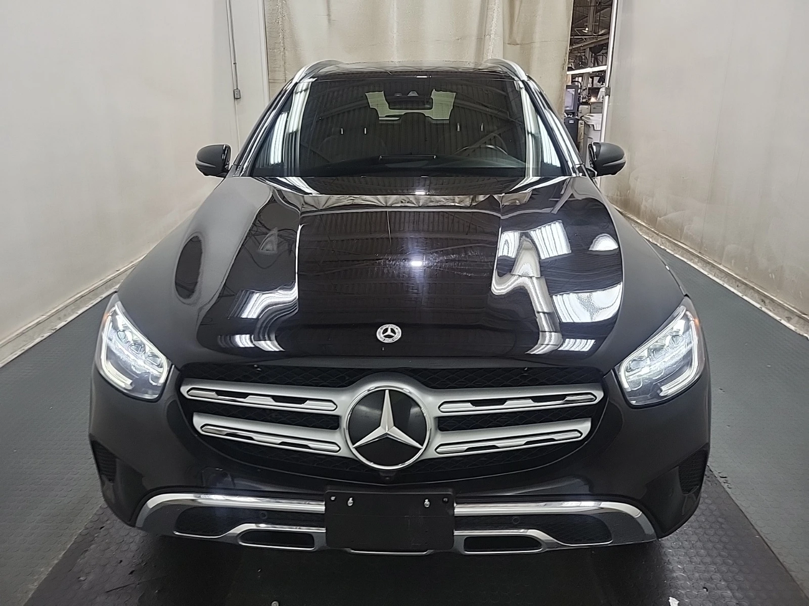 Mercedes-Benz GLC 300 CARFAX* ОПЦИЯ ЗА ФИНАНСИРАНЕ*  - изображение 2