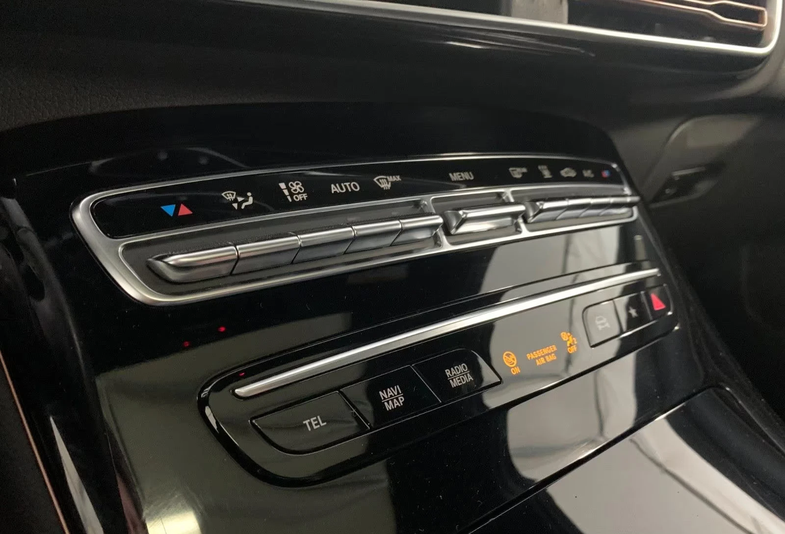 Mercedes-Benz EQC 400/ELECTRIC-ART/408HP/4M/360/WSCREEN/CPLAY/947f | Mobile.bg   10