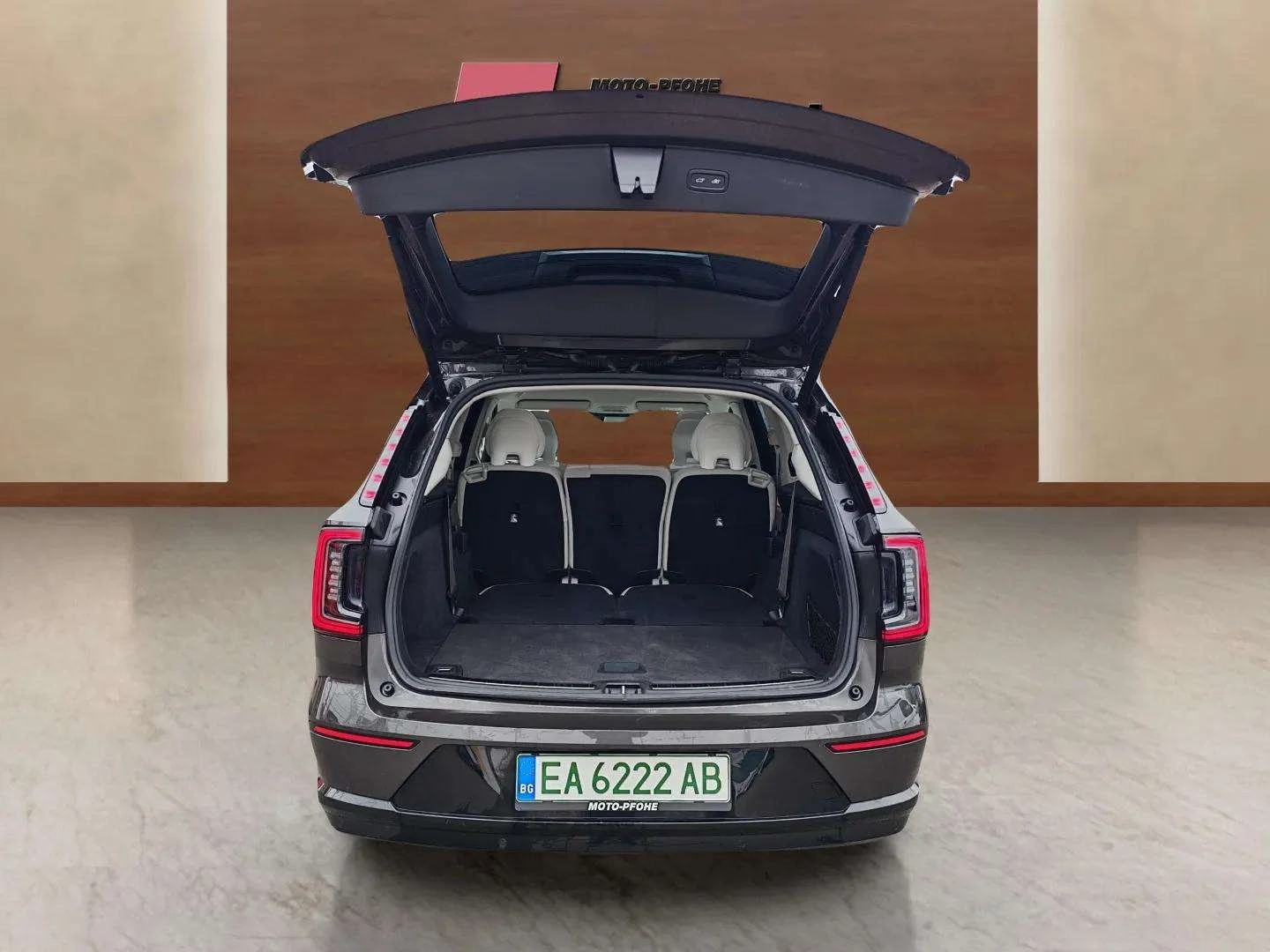 Volvo EX90 Electric motor, снимка 7 - Автомобили и джипове - 54108459