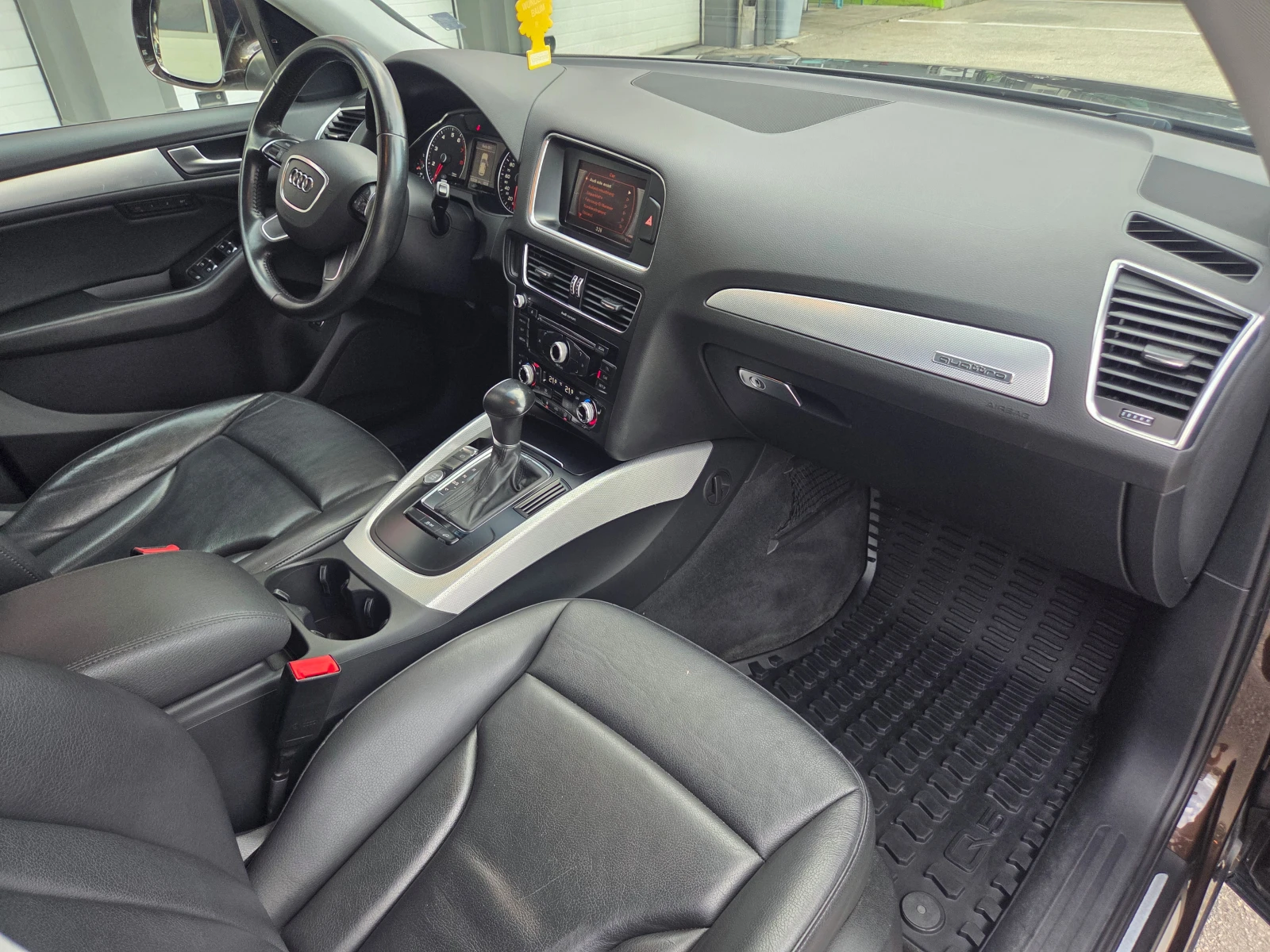 Audi Q5 2.0T/Quattro, снимка 14 - Автомобили и джипове - 54754171