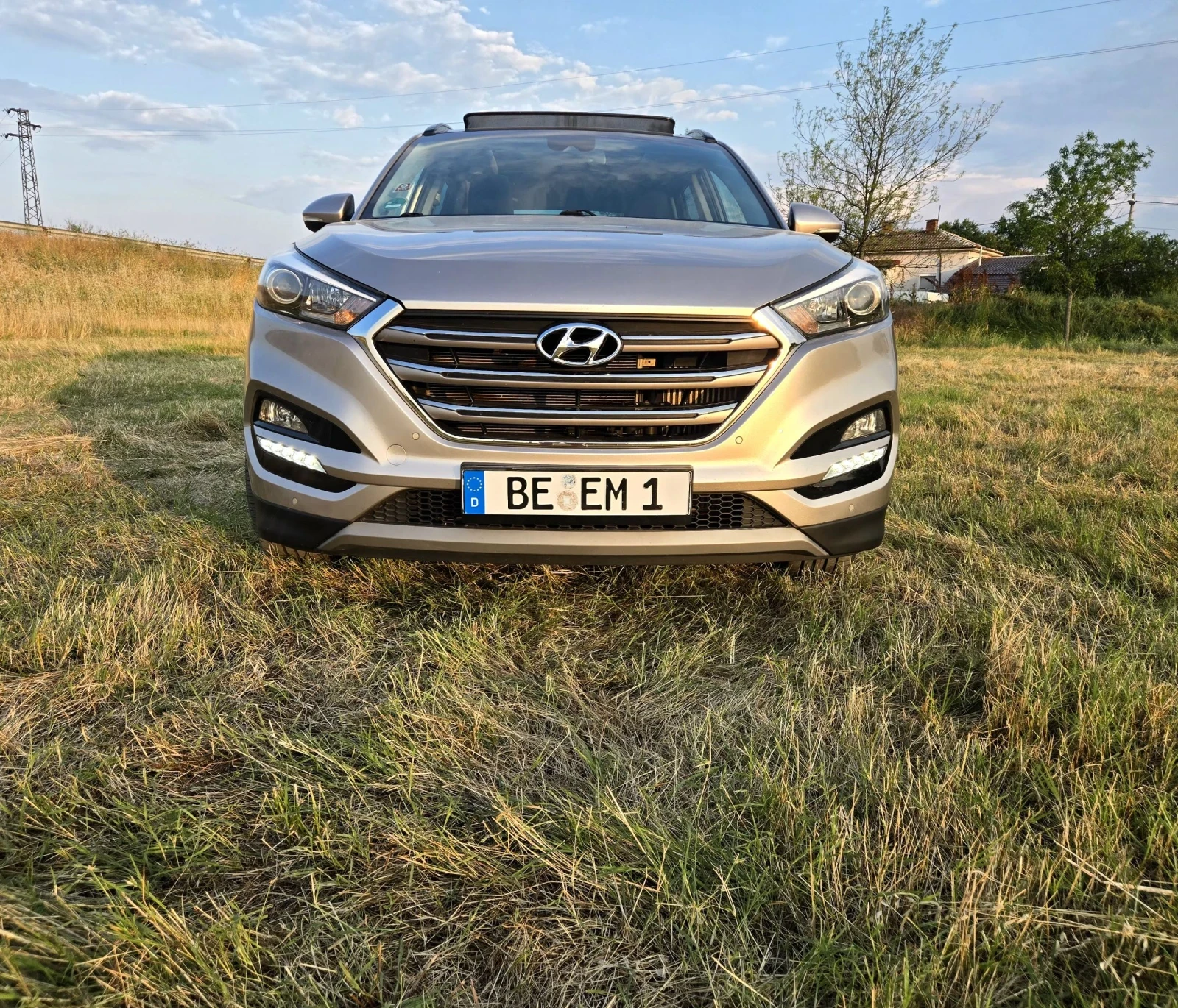 Hyundai Tucson 2.0 CRDI 136kc.4WD PANORAMA , снимка 5 - Автомобили и джипове - 54797325
