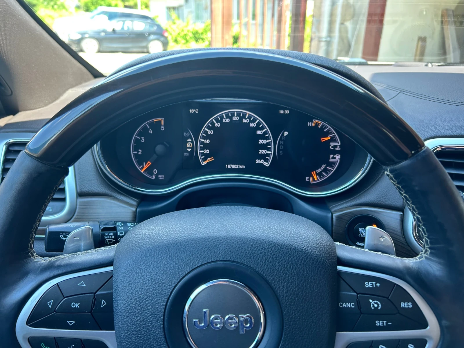 Jeep Grand cherokee 3.0CRD OVERLAND, снимка 14 - Автомобили и джипове - 54928587