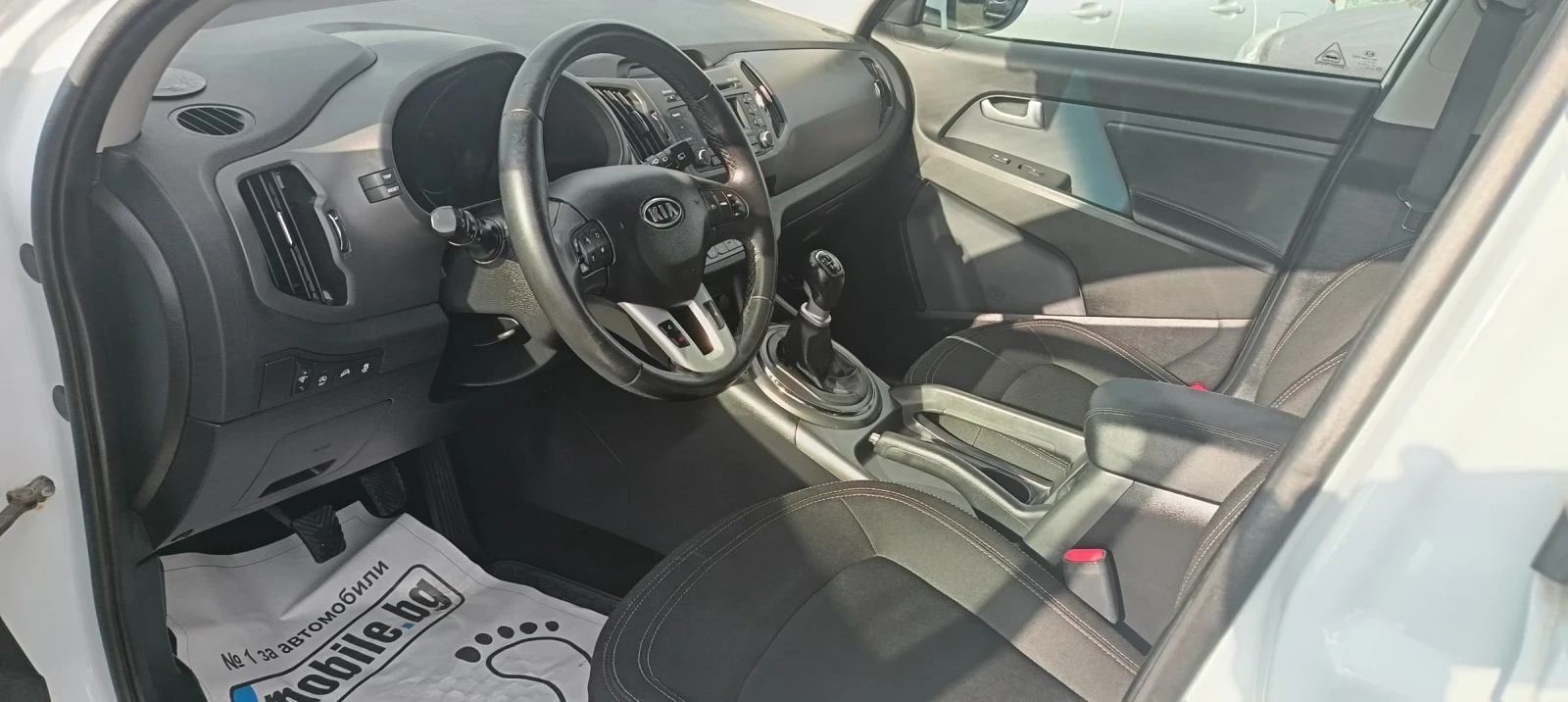 Kia Sportage 1.7* Ксенон * Камера * Подгрев , снимка 8 - Автомобили и джипове - 55740676
