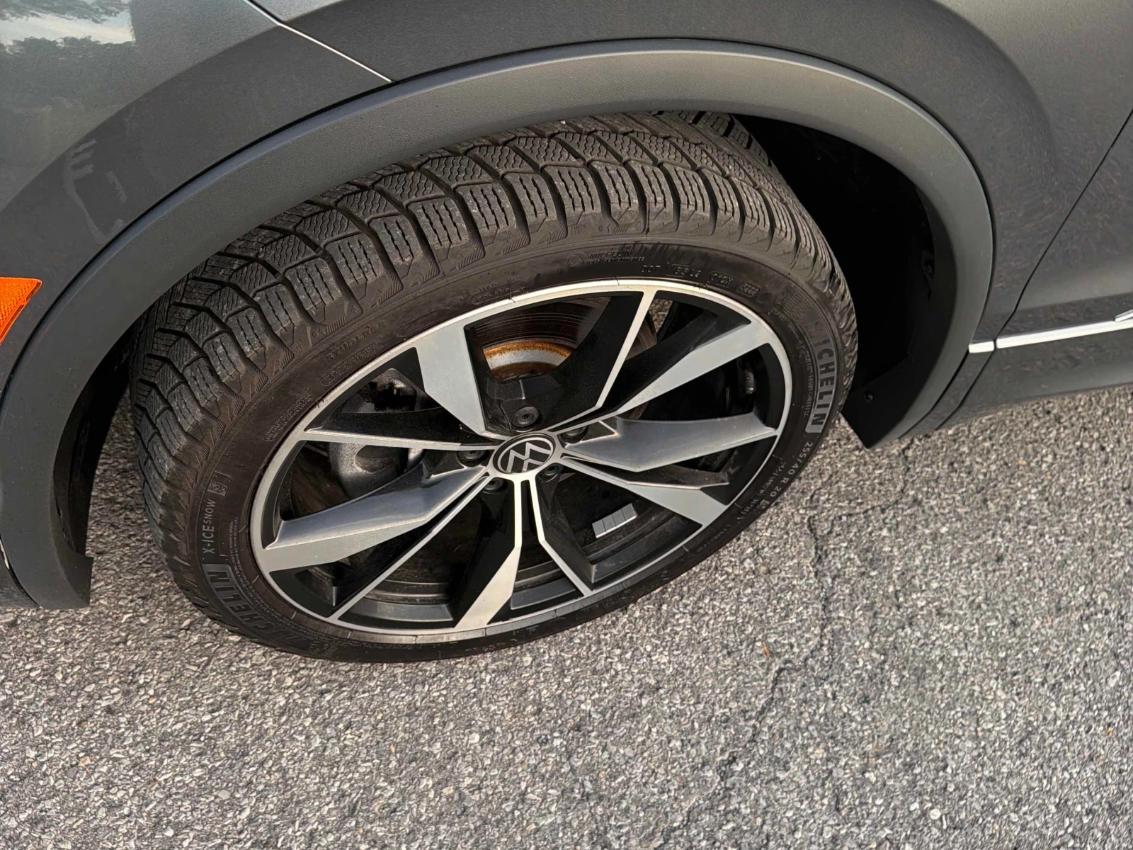 VW Tiguan * Highline R Line * CARFAX * БЕЗ ПЪРВОНАЧАЛНА ВНОС, снимка 7 - Автомобили и джипове - 55838158