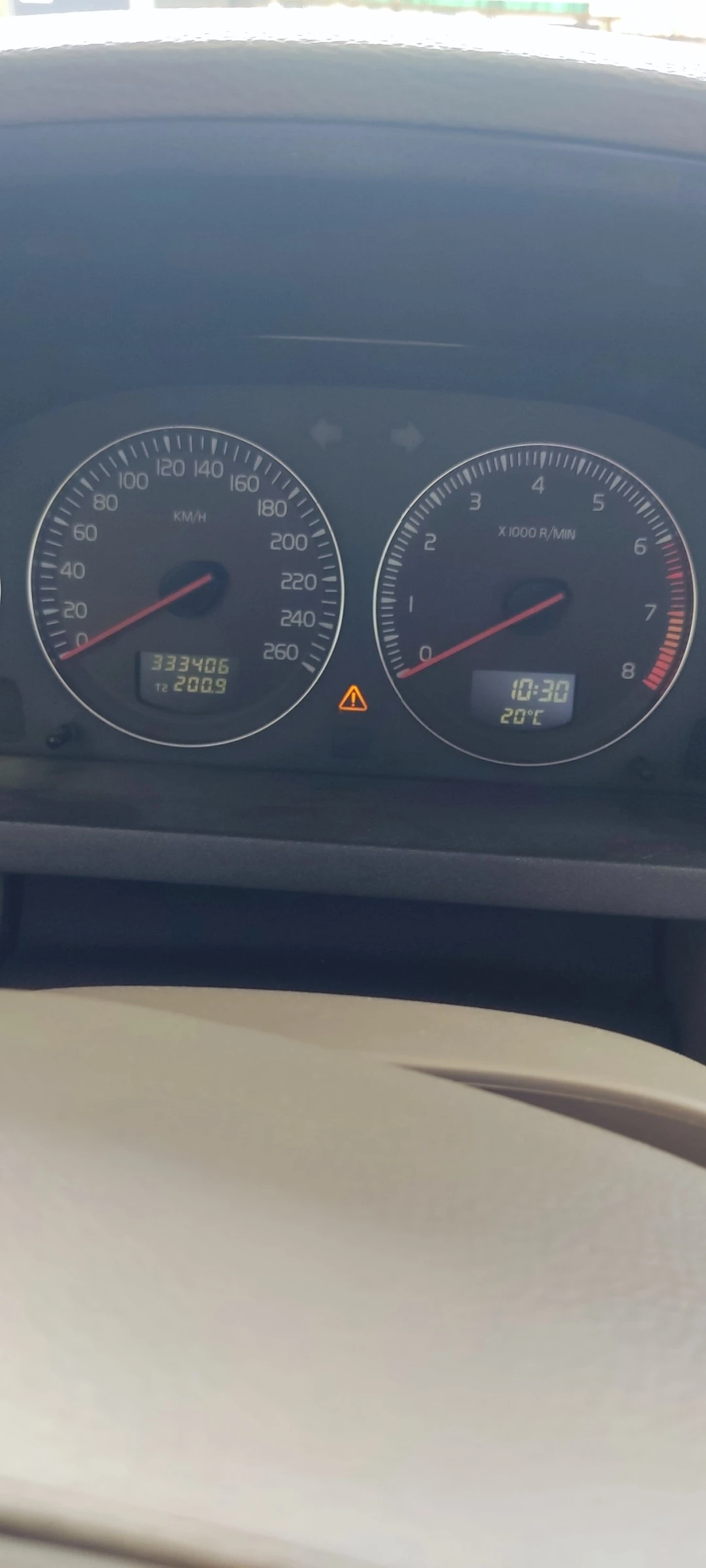 Volvo Xc90 T5 AWD, снимка 15 - Автомобили и джипове - 56295046