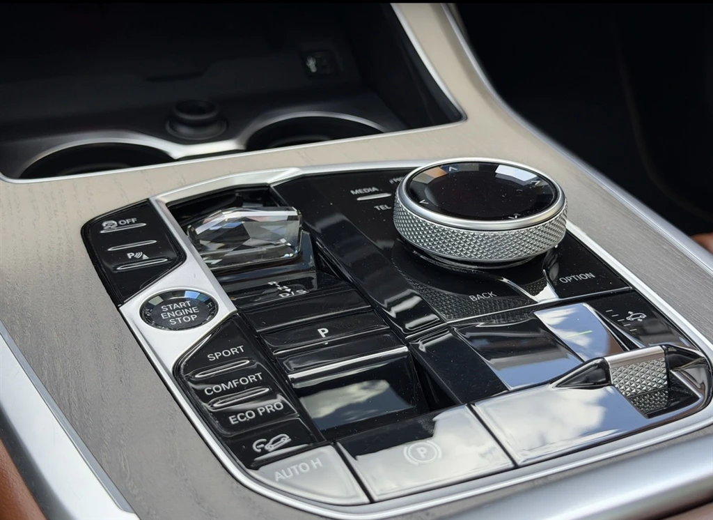 BMW X7 M60i xDrive, снимка 13 - Автомобили и джипове - 56329917