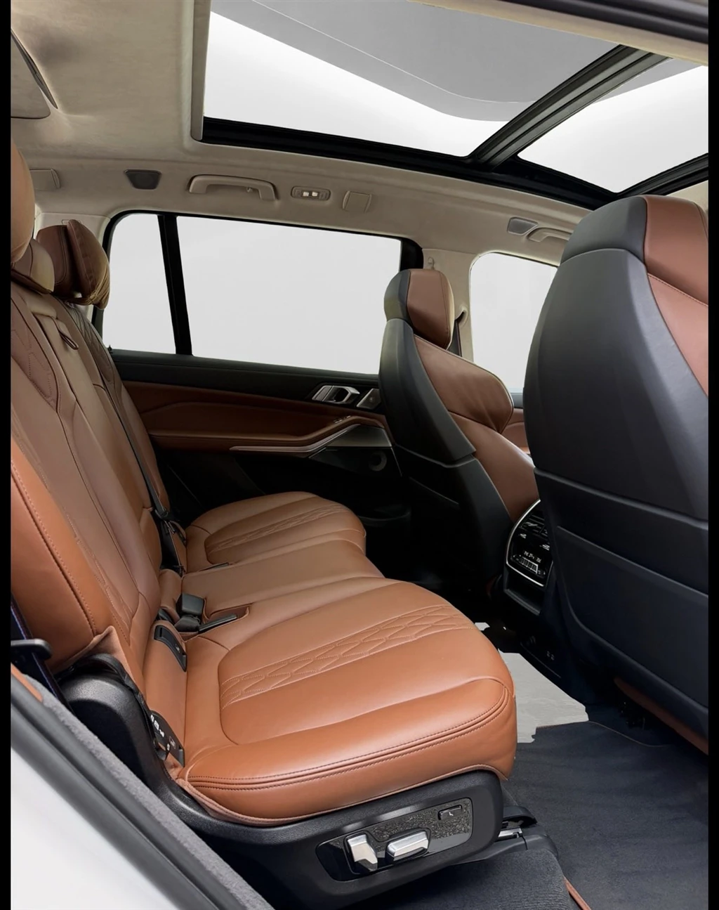 BMW X7 M60i xDrive, снимка 14 - Автомобили и джипове - 56329917