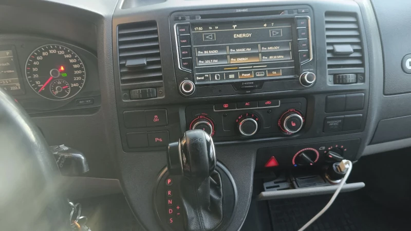 VW T5 Товаропътнически 4 Motion , снимка 12 - Бусове и автобуси - 53084799