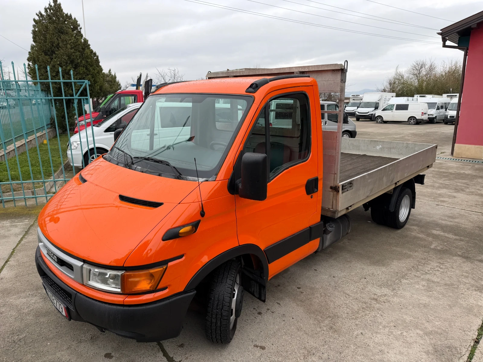 Iveco Daily 35C12* 2.3HPT* 3.30 метра каросерия - изображение 3