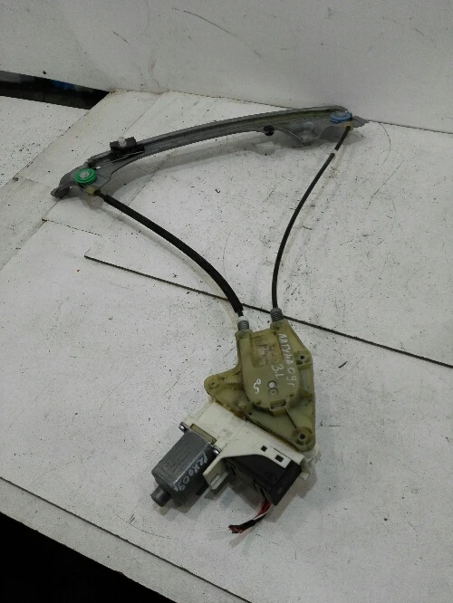 Ел.машинка стъкло задна лява Рено Лагуна хечбек,стъклоповдигач