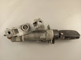 Контактен ключ с ключ Фолксваген Пасат Б5 1.8Т  автомат