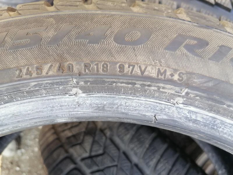 Гуми Зимни 245/40R18, снимка 10 - Гуми и джанти - 32079987