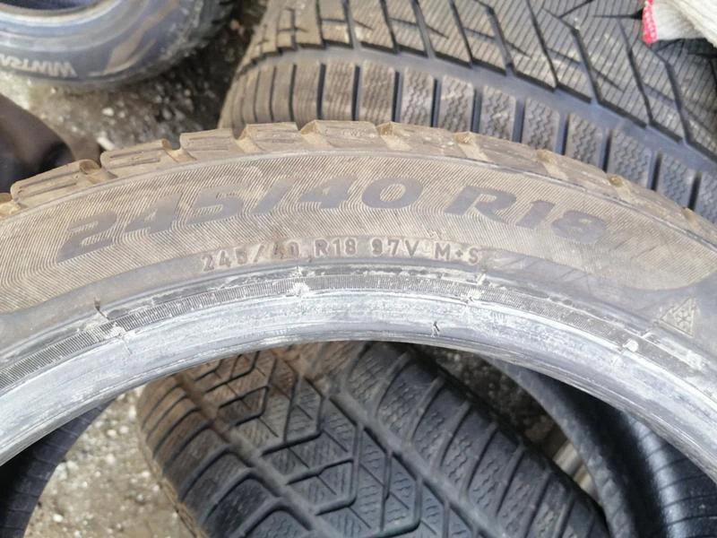 Гуми Зимни 245/40R18, снимка 8 - Гуми и джанти - 32079987