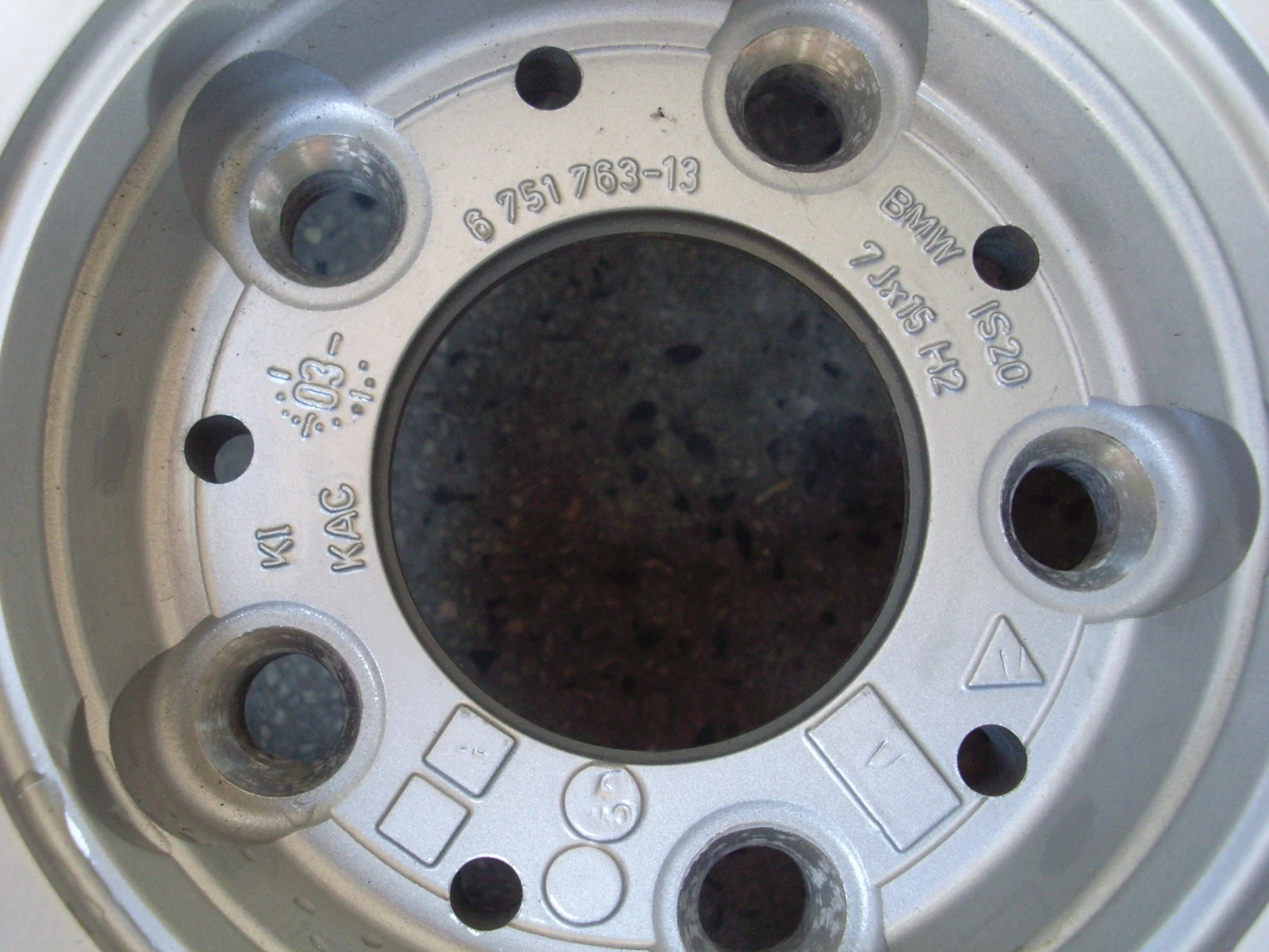 ���� � ������ 205/65R15 �� BMW 525 | Mobile.bg � ����������� 16