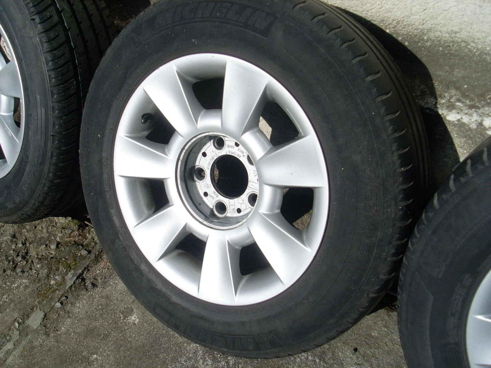 ���� � ������ 205/65R15 �� BMW 525 | Mobile.bg � ����������� 7