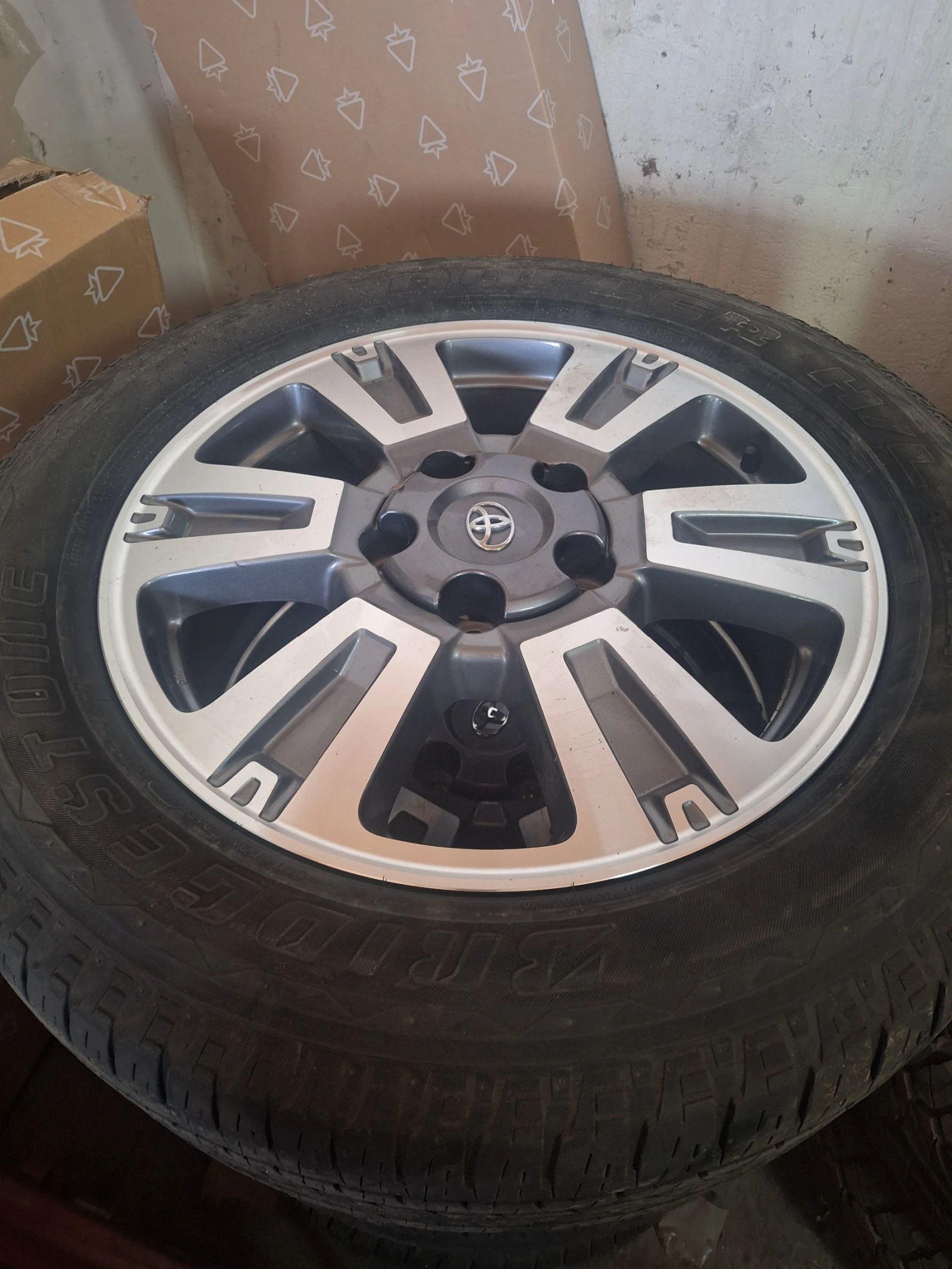    275/55R20  Toyota Tundra | Mobile.bg   2