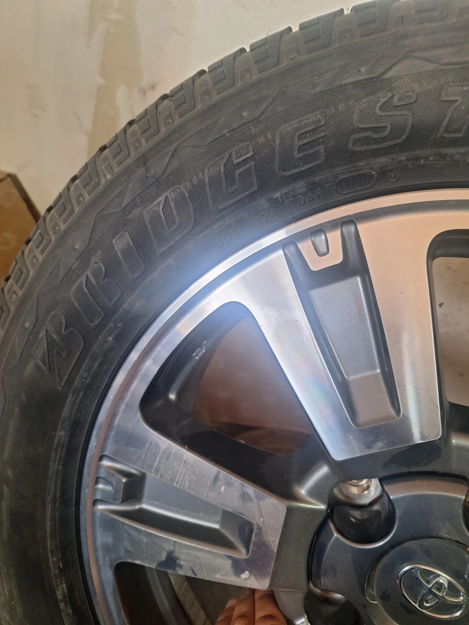    275/55R20  Toyota Tundra | Mobile.bg   3