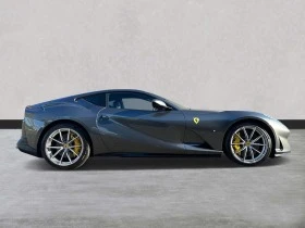 Обява за продажба на Ferrari 812 Superfast / CARBON/ CERAMIC/ LIFT/ JBL/ CAMERA/  ~ 351 576 EUR - изображение 5